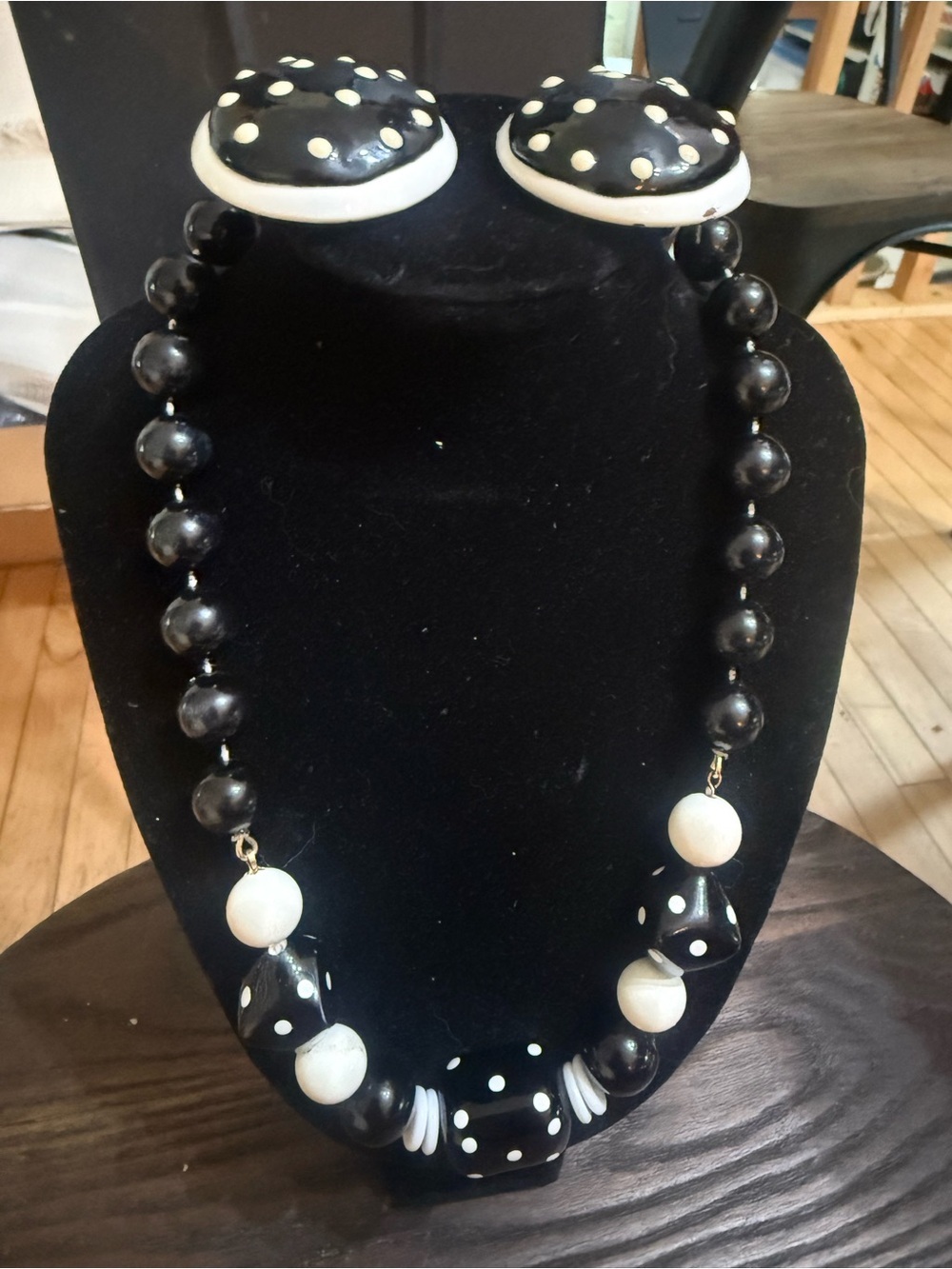 Vintage 1980s Black & White Polka Dot Bead Necklace & Dome Post Earrings Retro